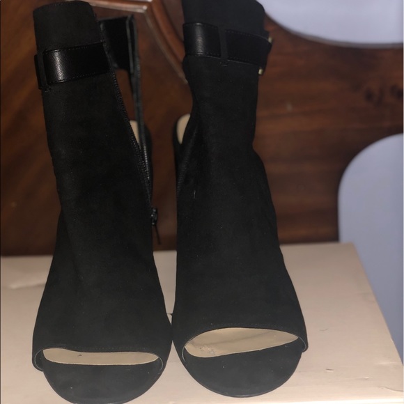 Heeled sandal - Picture 2 of 2